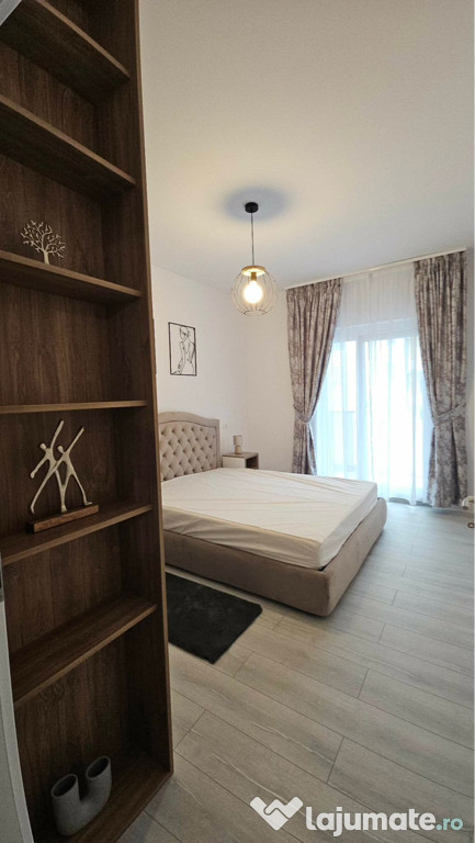 Inchiriez apartament 2 camere decomandat