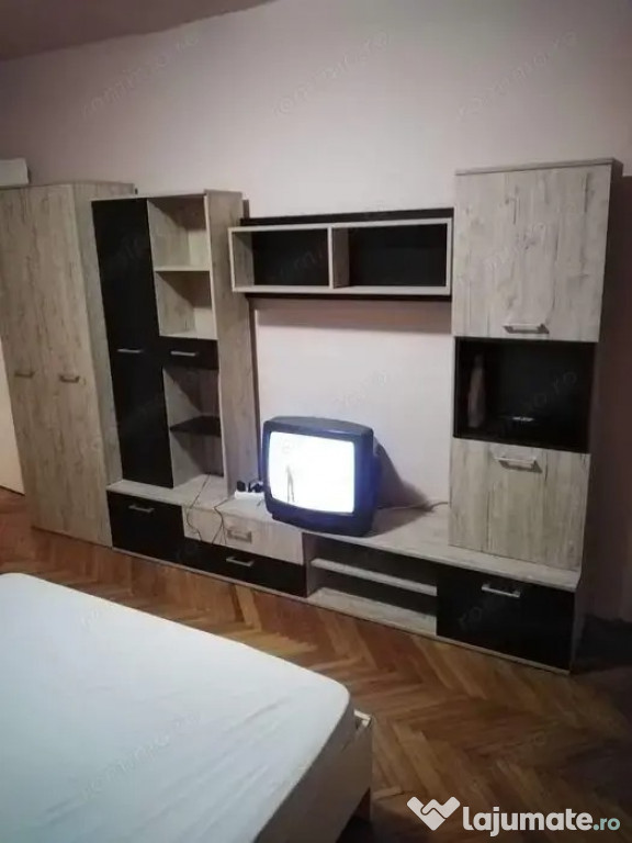 Garsoniera zona 13 Septemrbie