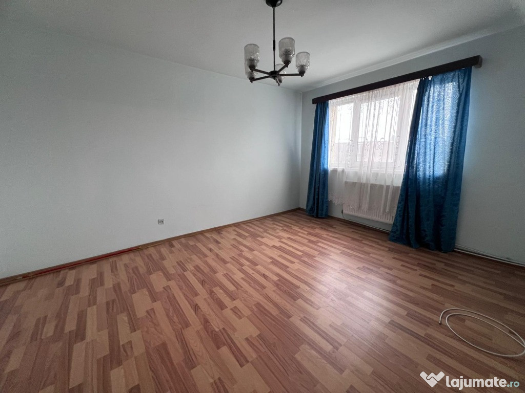 Apartament 2 camere,decomandat – Zona Nicolae Bălcescu