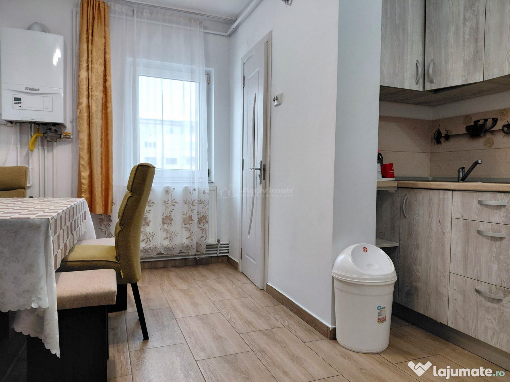 Apartament 3 Camere renovat mobilat utilat Etaj 1