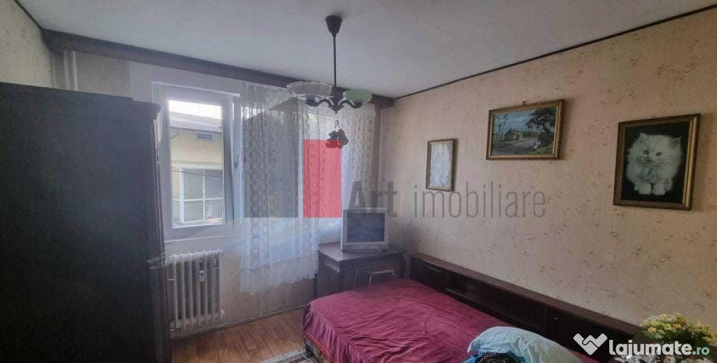 Vânzare apartament decomandat 4 camere Bd. Brâncoveanu
