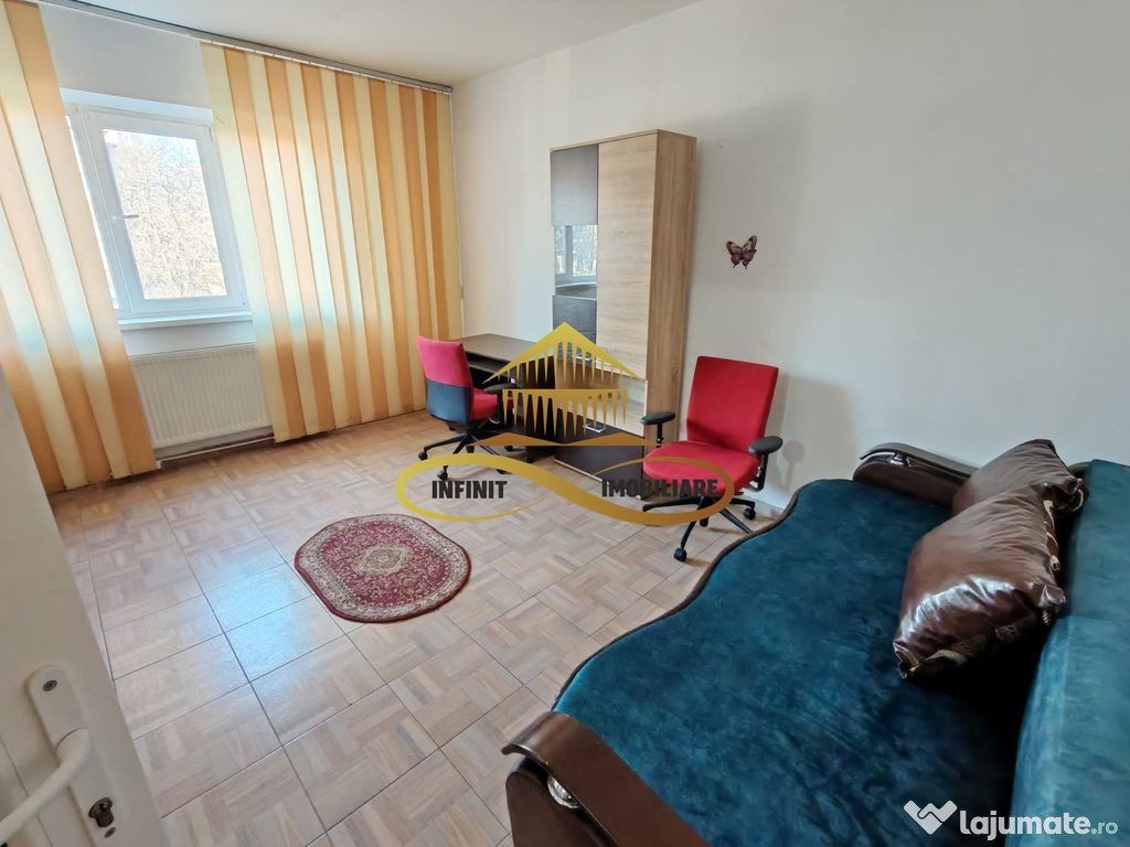 Garsonieră de închiriat – Zona Centrală, Str. 9 Mai,...