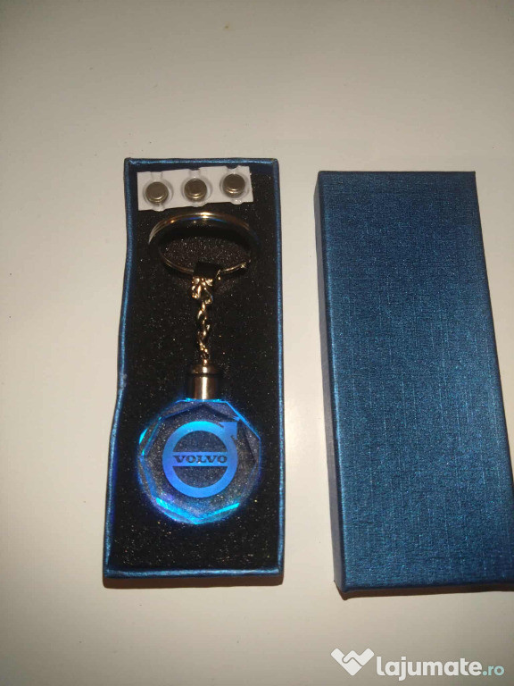 Breloc auto din cristal cu LED - Logo Volvo