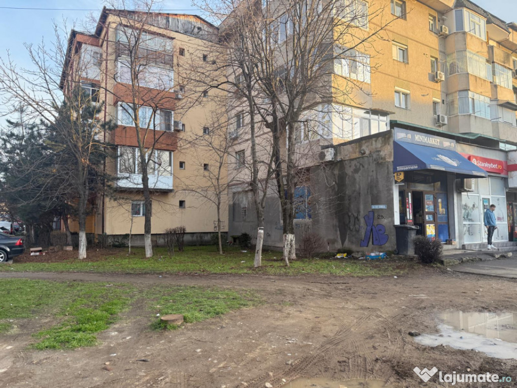Teren intravilan 150 mp, stradal, Rovine, langa Pizza Ibizza