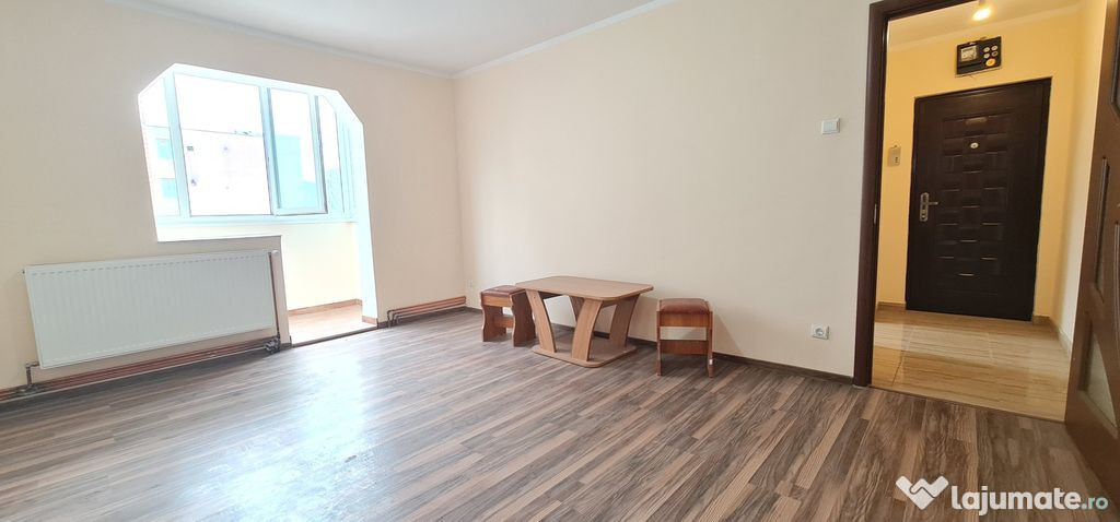 Apartament 2 camere Tractorul