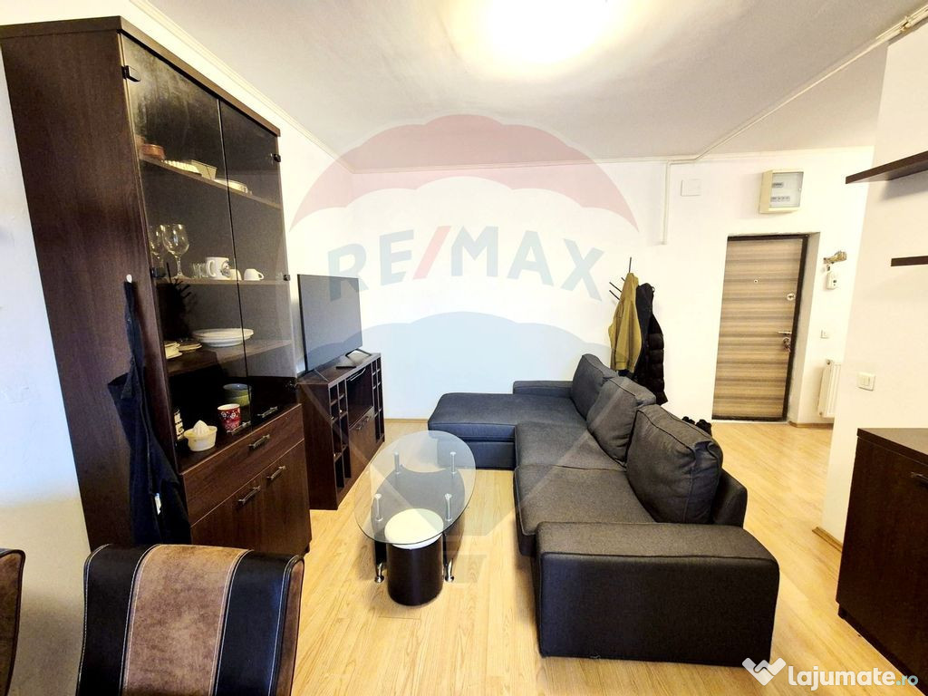 Apartament cu 3 camere de vânzare în zona Mihai Bravu