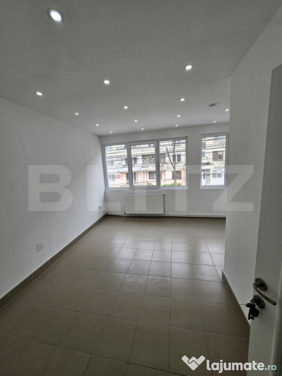 Spațiu 40 mp, renovat, etaj 1 – Micul Dallas, ideal birou
