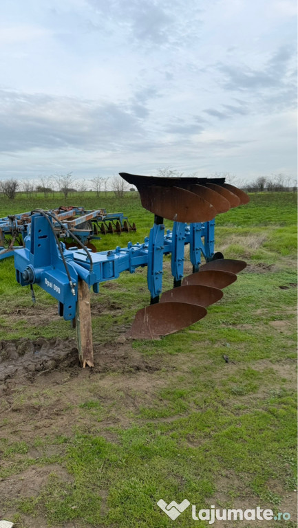 Plug Lemken Opal 090 3+1 cormane