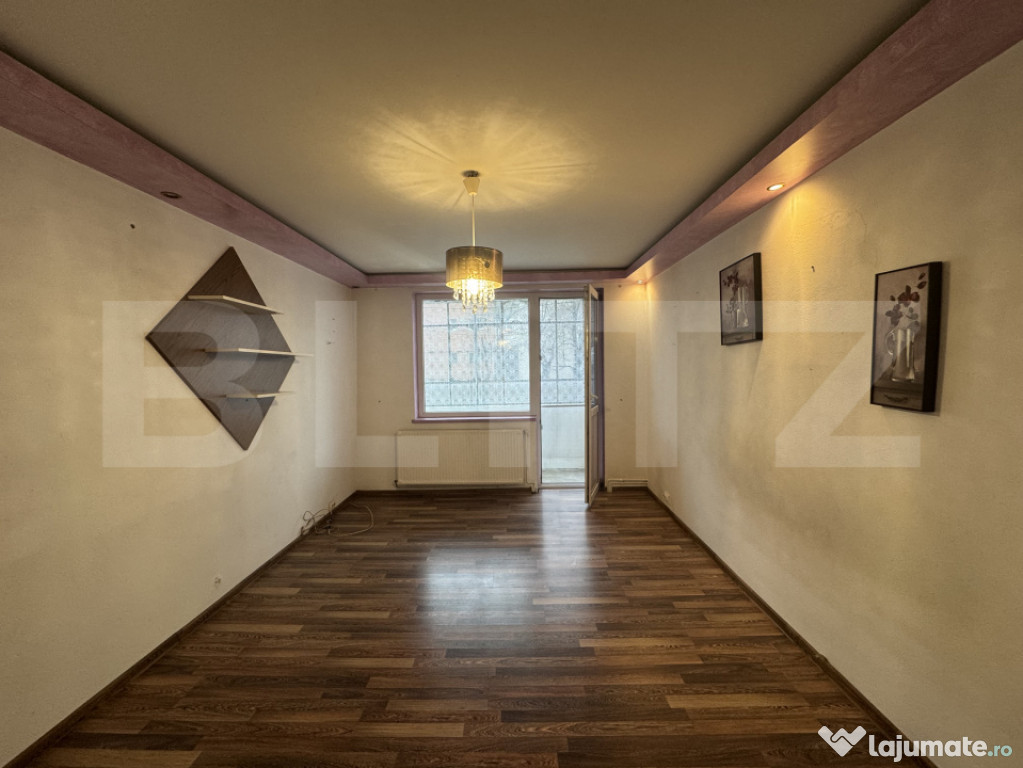 Apartament 2 camere decomandat, zona Hotel Anna