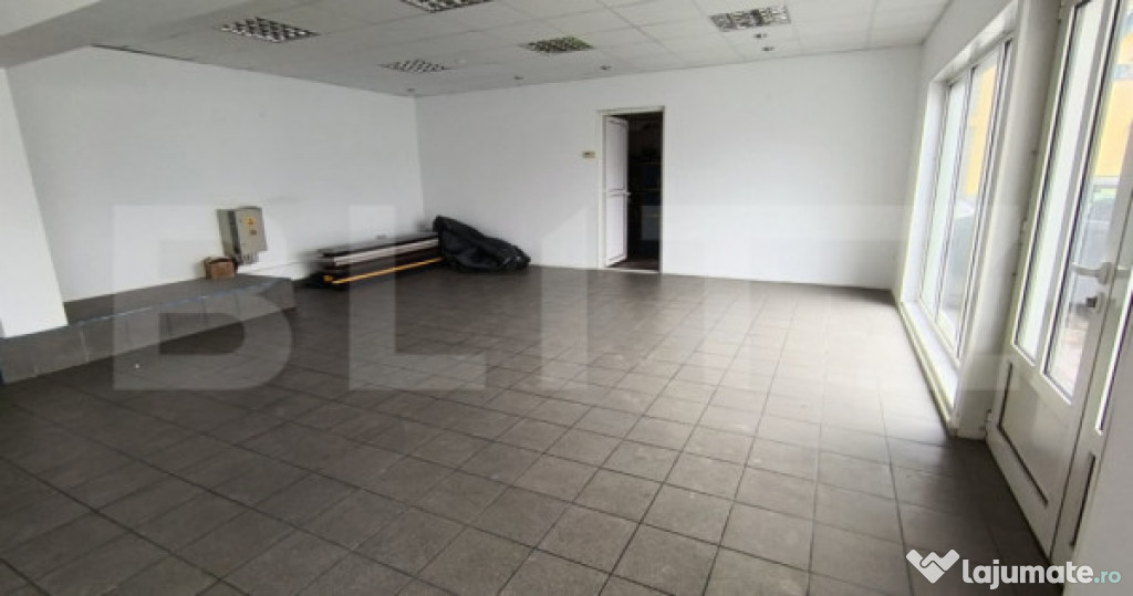 Spatiu comercial de inchiriat in suprafat de 77 mp, Zona Gho
