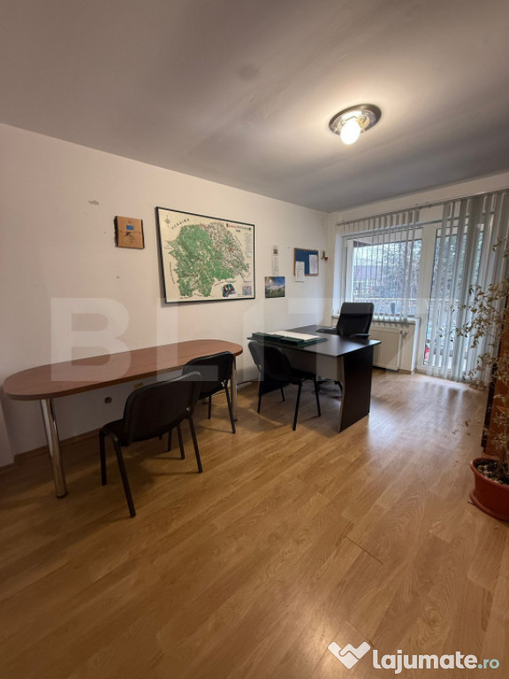 Apartament 3 camere, pretabil spatiu comercial, 85 mp, zona
