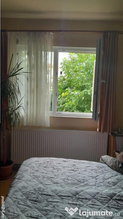 Garsoniera decomandata - zona Astra