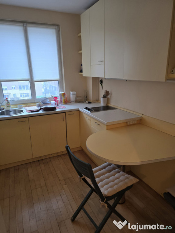 Apartament 59 mp ultracentral Piatra Neamț, etaj 3, stare f