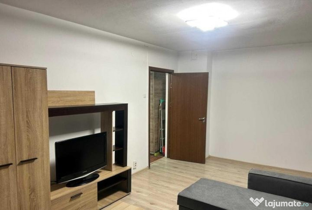 Piata sudului aparatorii patriei parter garnitei