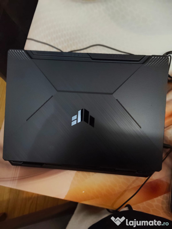 Vând laptop Asus Tuf Gaming F15