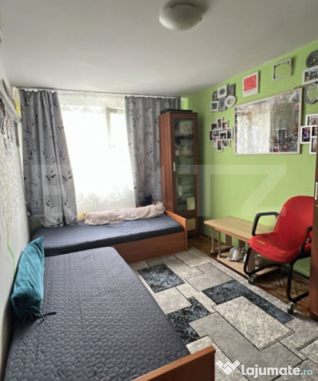 Apartamtent cu 2 camere, semidecomandat in Hunedoara