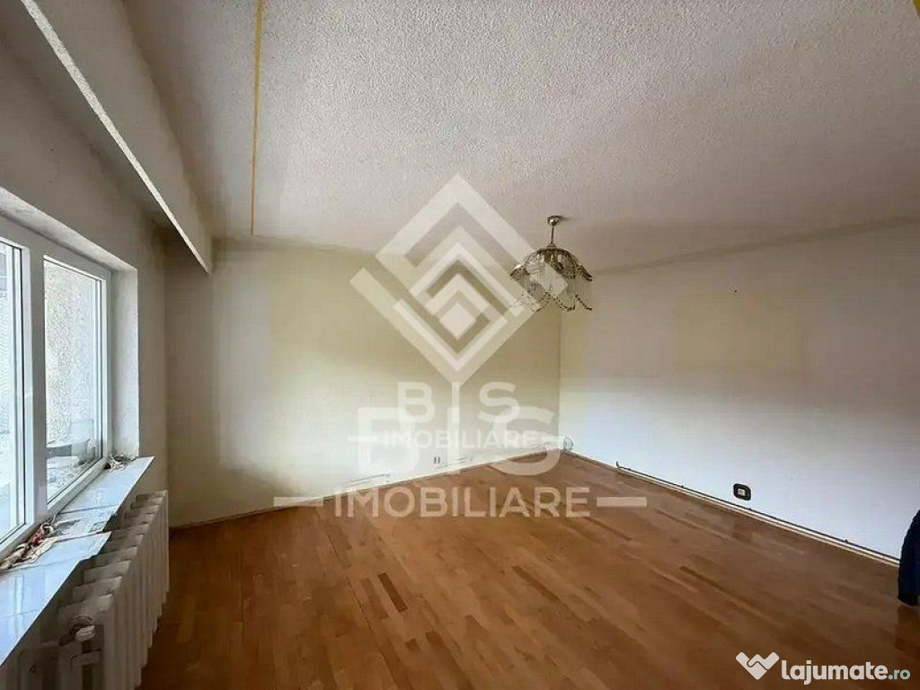 Apartament 3 camere str. Constantin Roman Vivu