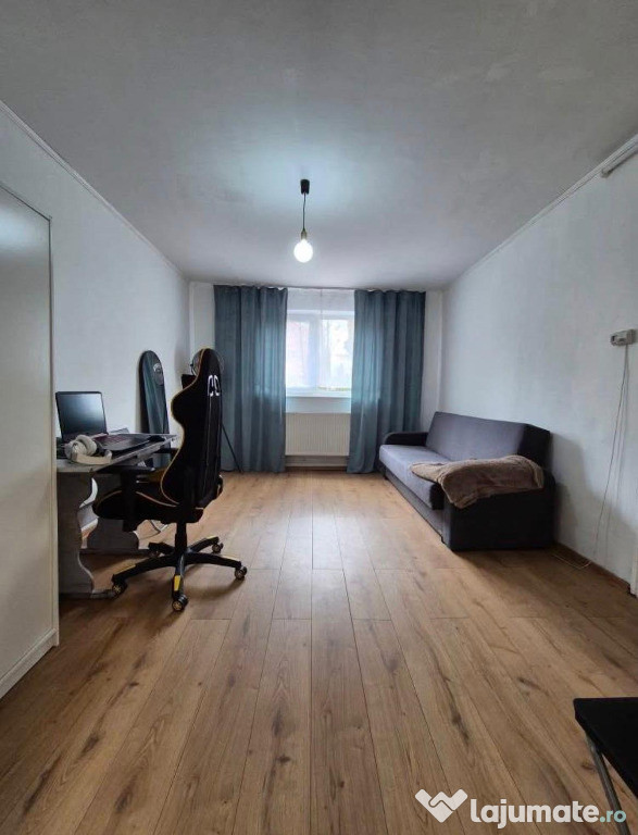 Garsoniera decomandata - zona Bartolomeu