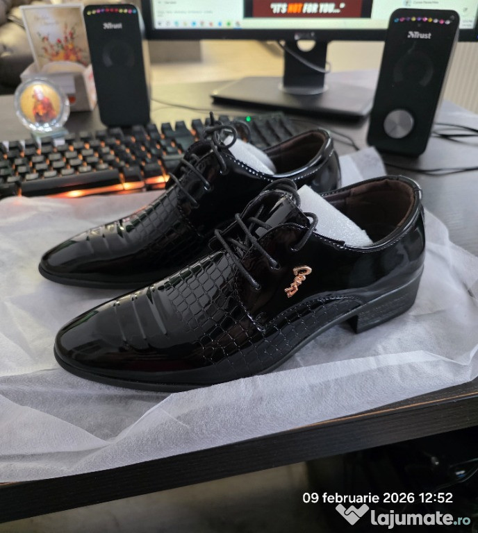 Pantofi de gală noi marimea 38