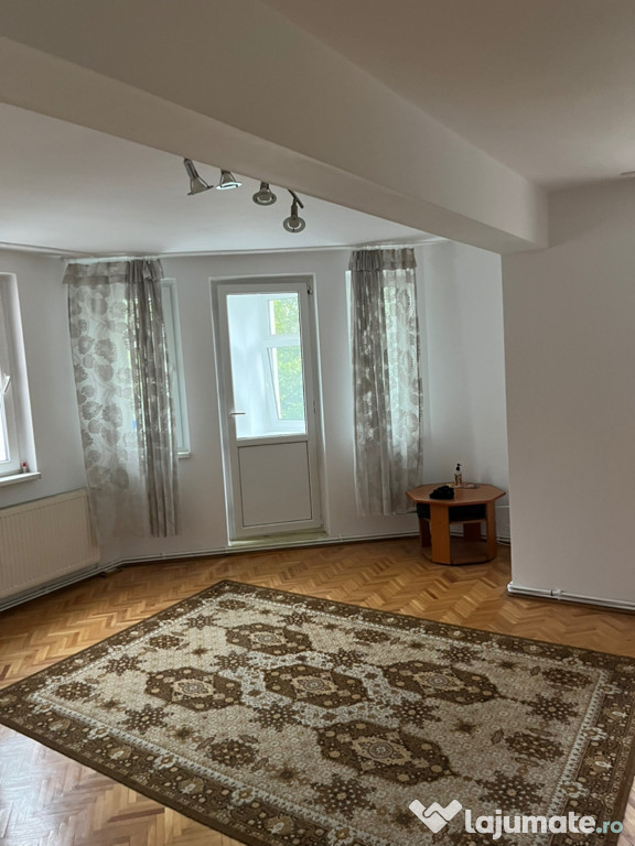 Apartament 3 camere ultracentral de inchiriat