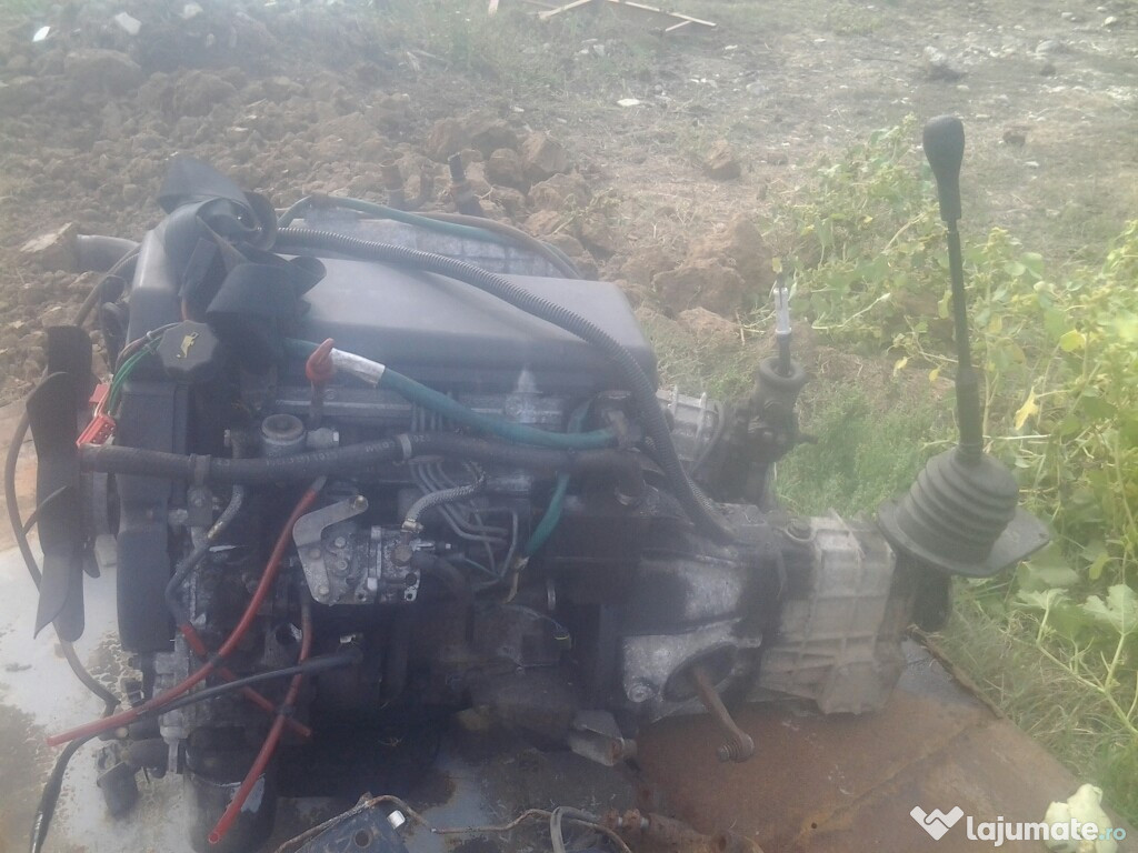 Motor Iveco 2800cm3 cu cutie complet