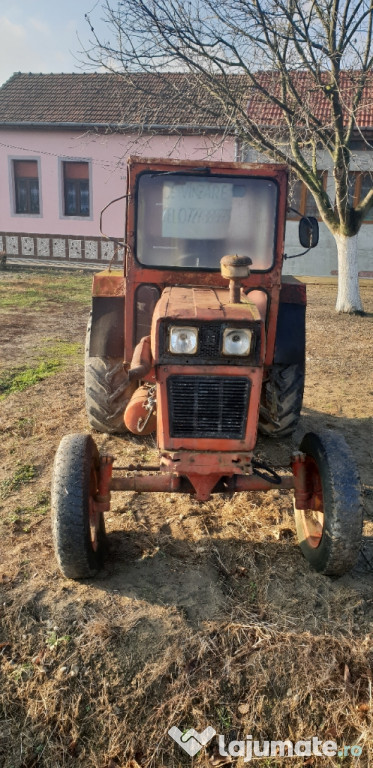 Tractor U650