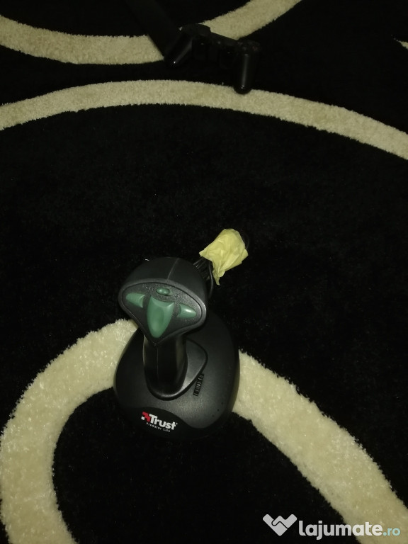 Joystick trust predator lite