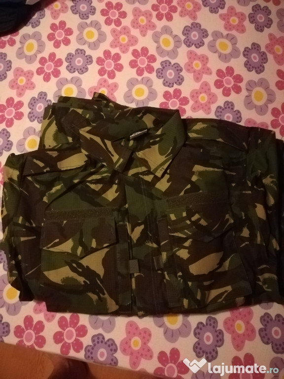 Ținută militara