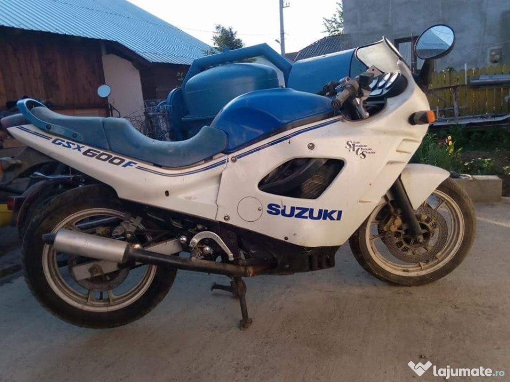 Motocicleta Suzuki