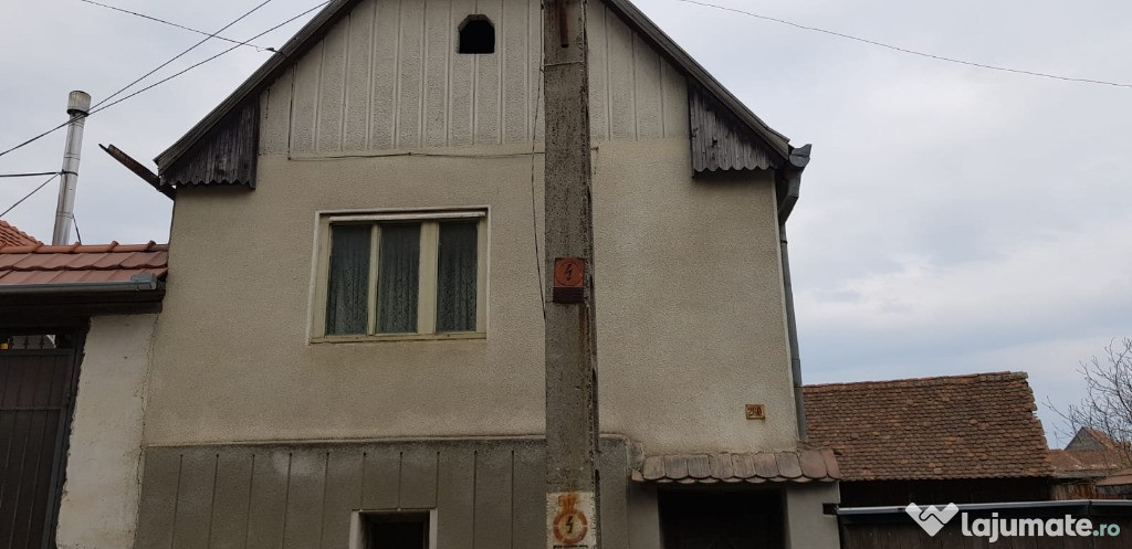 Casă la țară în județul Sibiu