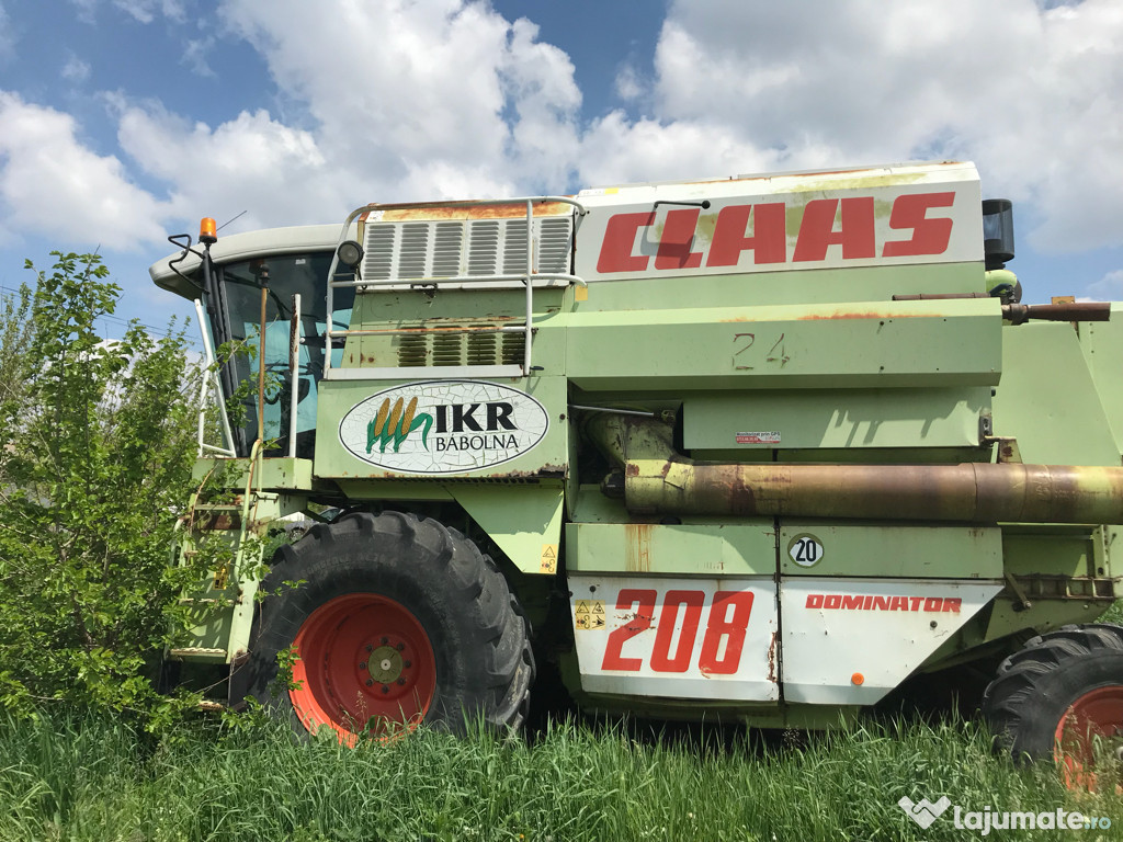 Combina Claas Mega