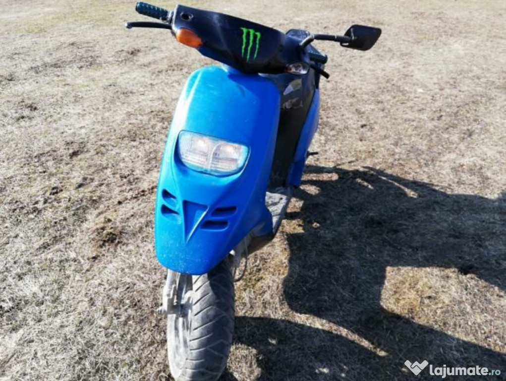 Scuter Piaggio Typhoon