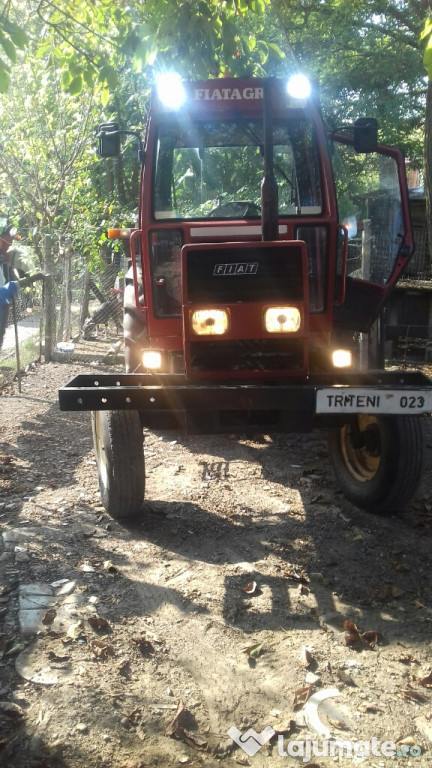 Tractor fiat 580