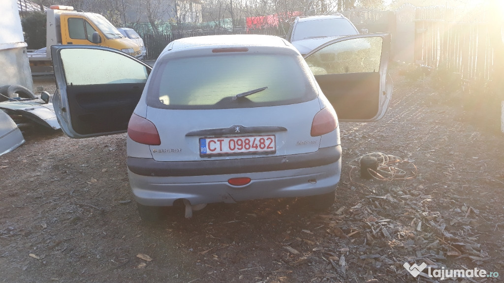 Dezmembrez orice piesa Peugeot 206 1.4 hdi