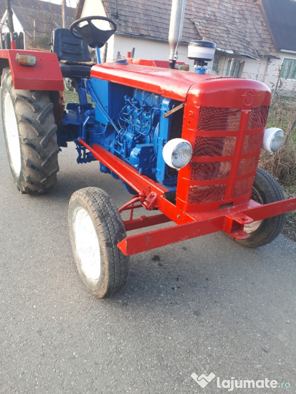 Tractor