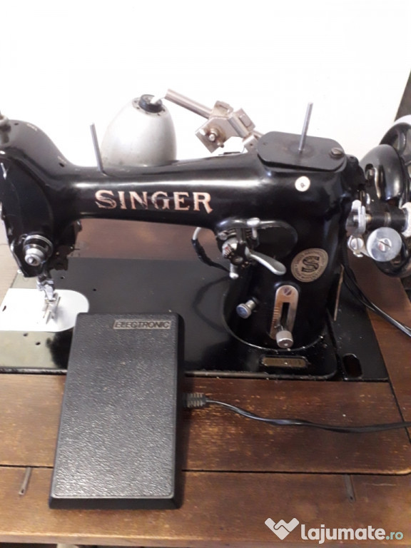 Mașină cusut Singer electrica