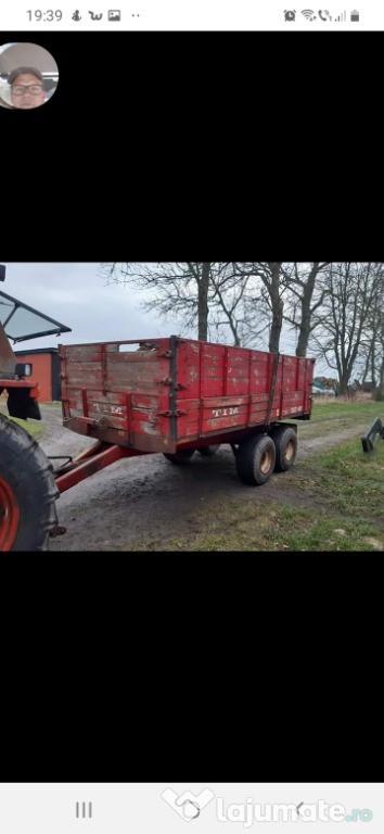 Remorca tandem basculabil