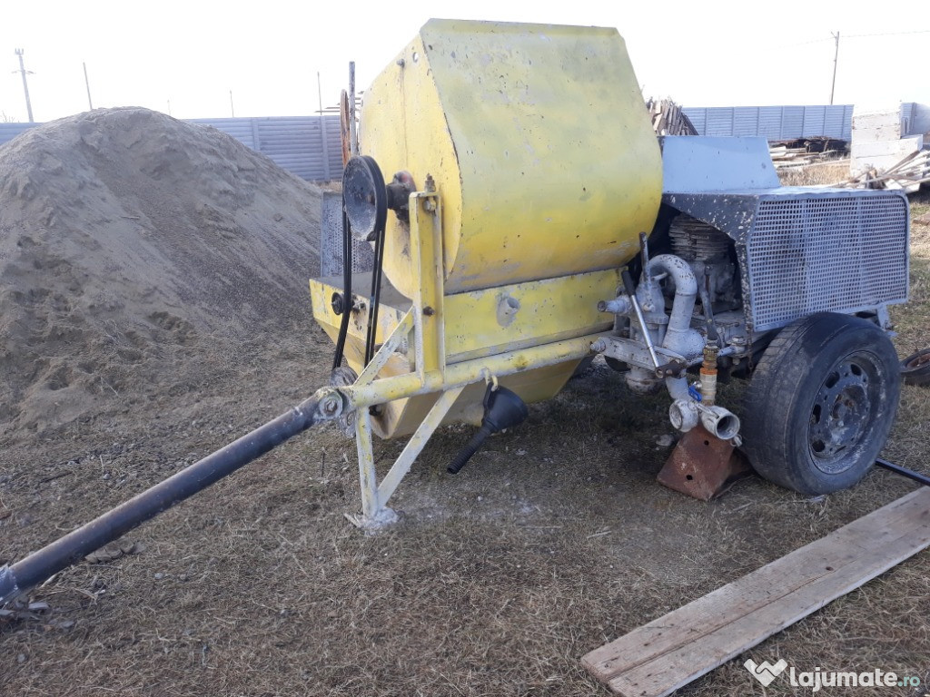 Tencueală mecanizată tradițională cu nisip var ciment .