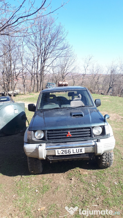 Mitsubishi pajero