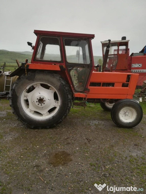 Tractor FIAT 880