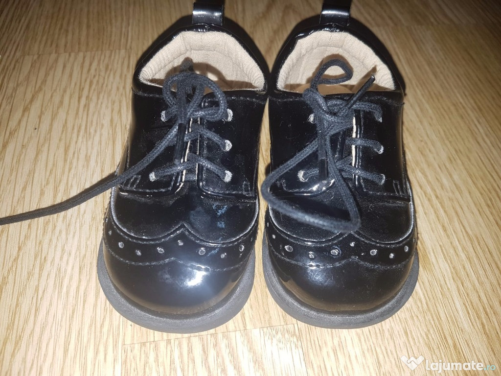 Pantofi bebeluși, H&M
