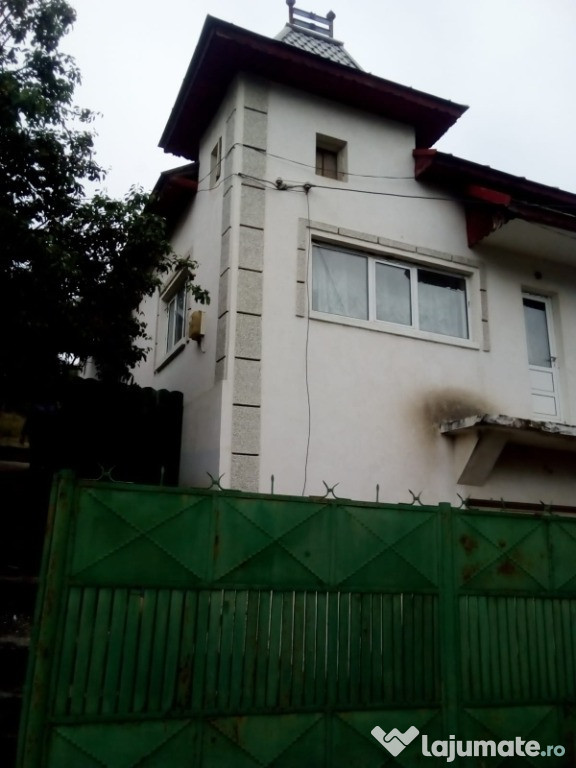 Se vinde vilă ân Buiceşti-Slatina