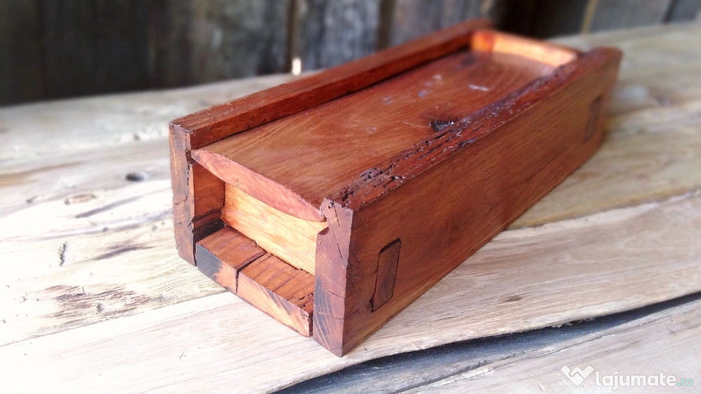 Cutie de valori handmade rustica din stejar