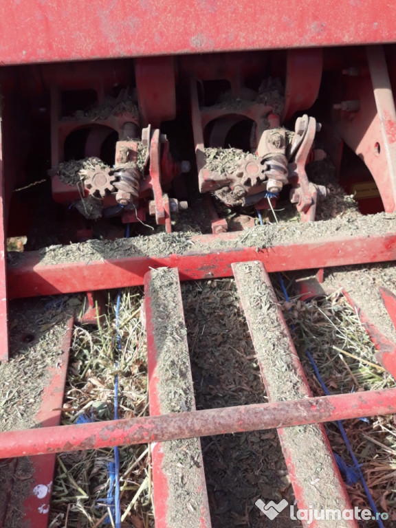 New Holland 276