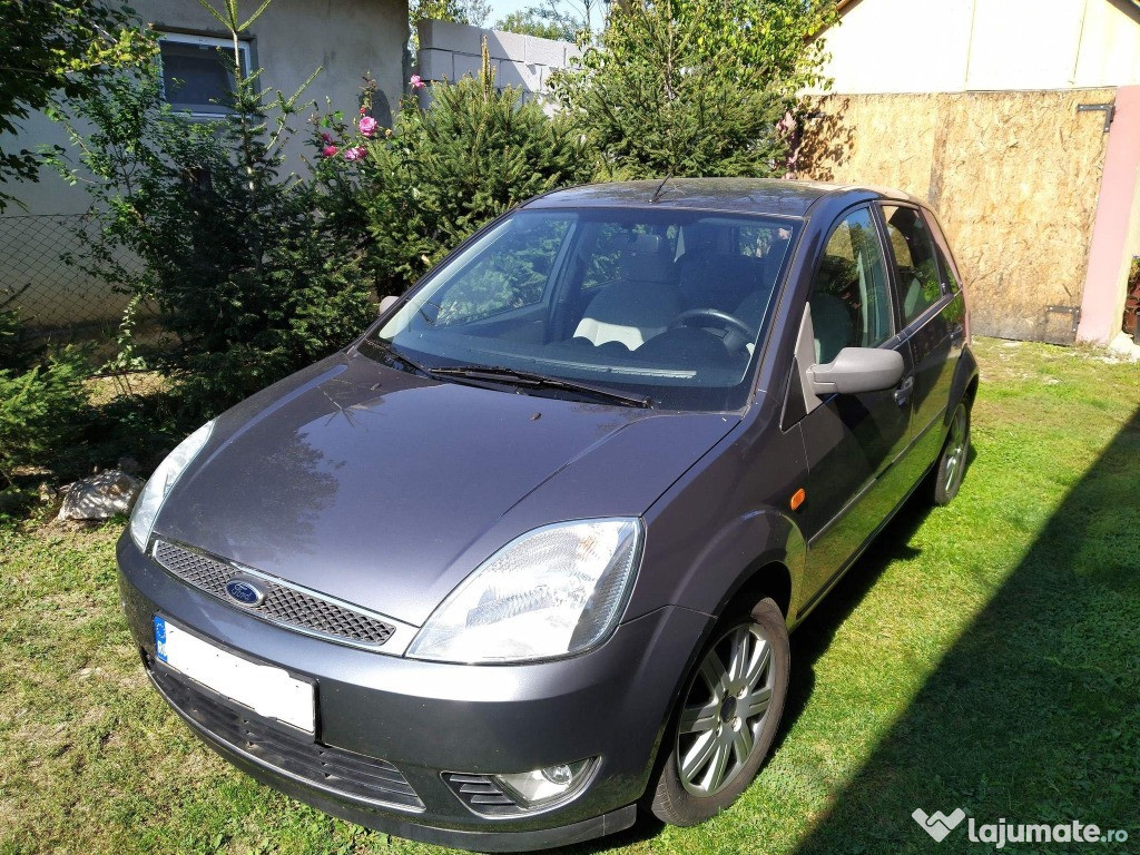 Ford Fiesta (Ghia)- 1.4TDCi benzina. Masina arata foart