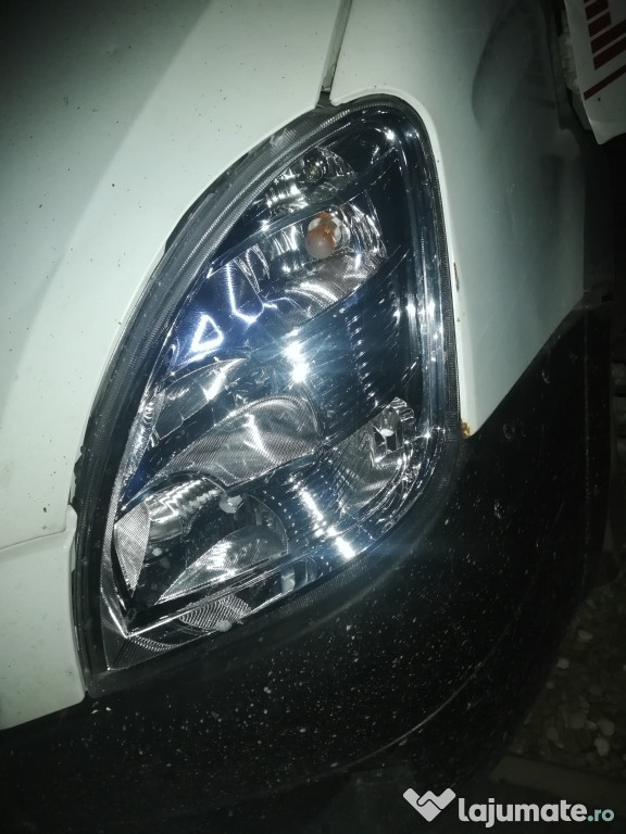 Faruri Iveco daily, 2009