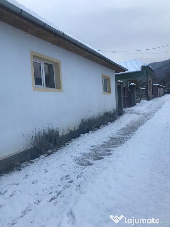 Casa cu teren la 5Km de oraș Hateg Bucium Orlea, Hunedoara