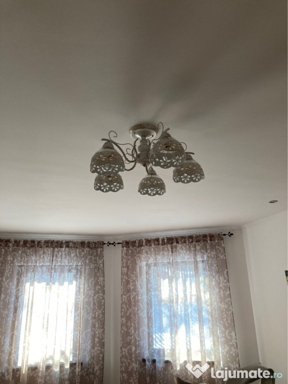 Montaj lustre tablouri