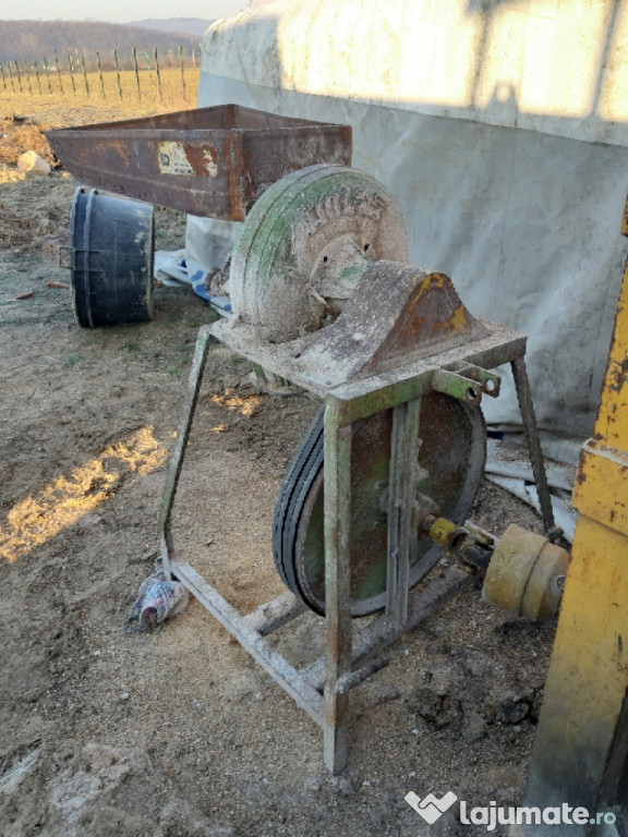Moară după tractor