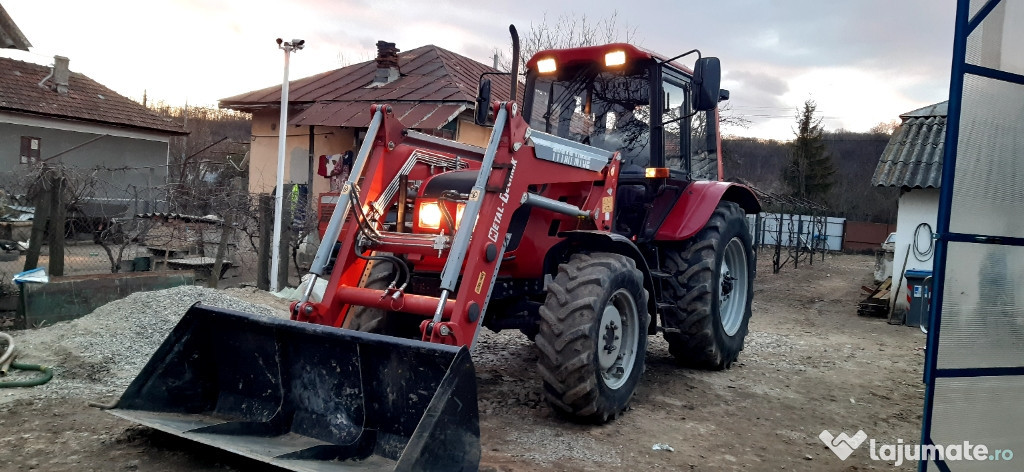 Tractor Belarus 1025.3 cu încărcător